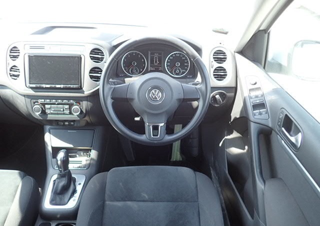 VOLKSWAGEN TIGUAN Year 2013/10