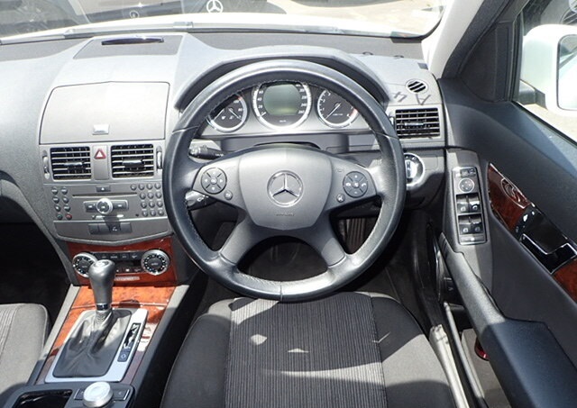 MERCEDES-BENZ C-CLASS Year 2010/12