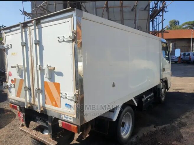 Mitsubishi Fuso Canter 2004 Grey