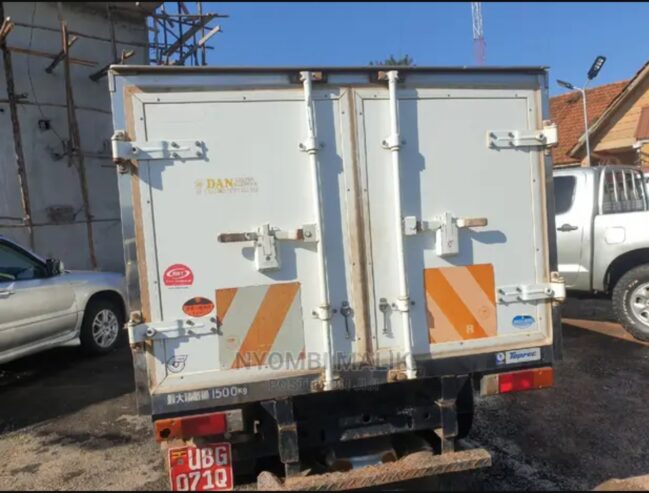 Mitsubishi Fuso Canter 2004 Grey