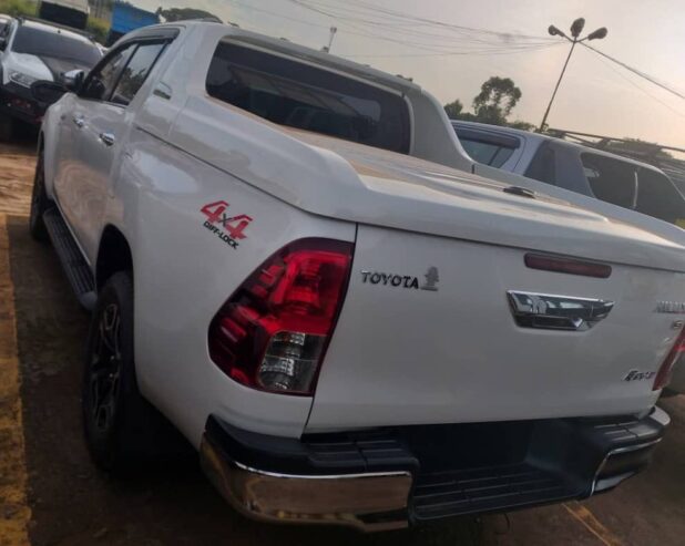 Toyota Hilux Revo Model 2018