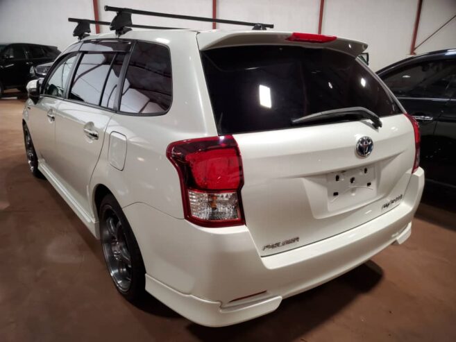 2015 Toyota fielder 1500CC