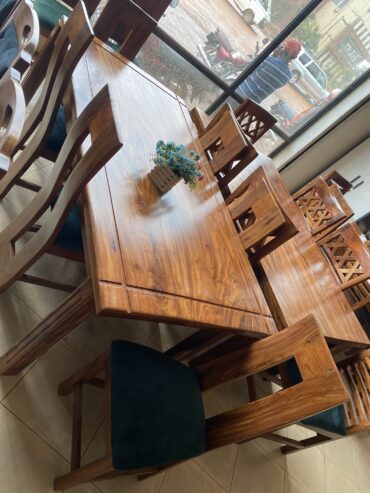 Beautiful dining sets, affordable prices