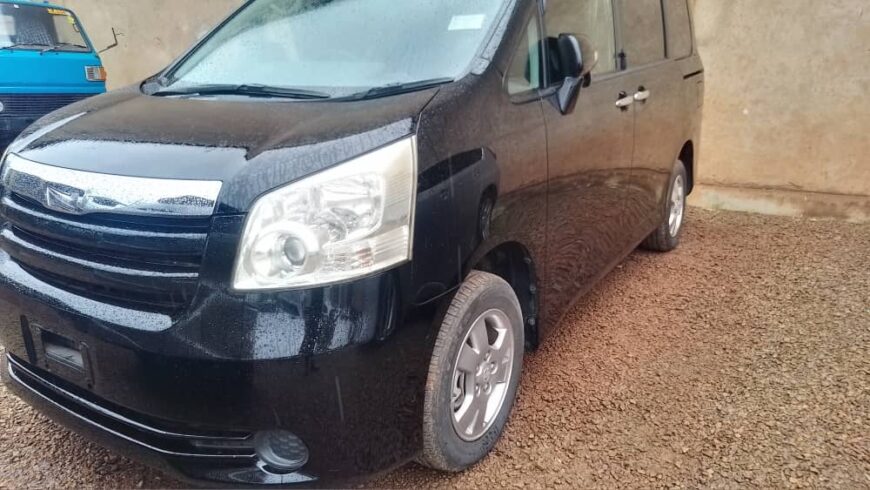 Toyota Noah, 2008 model